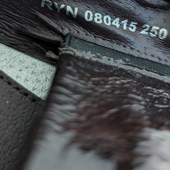 RYN Womens Burgundy Wine Patent Leather Mary Jane Rocking Shoes, Size 7.5 - Picture 7 of 12